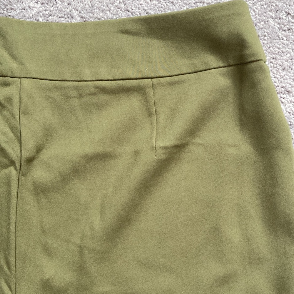 SOLD! Jones & Co Olive Green Flare Pants, Women’s 1X - Picture 5 of 7